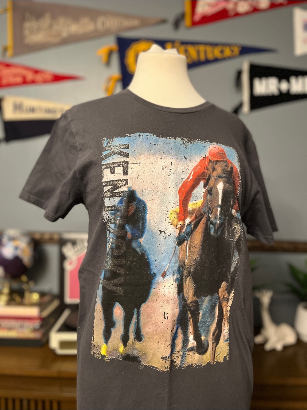 Men's Kentucky Horse Racing Graphic Tee - Charcoal